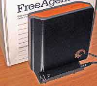 Seagate FreeAgent Pro data mover drive 750 Gb
