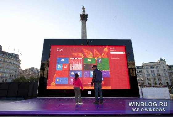 Microsoft собрала гигантский планшет Surface 2 в Лондоне