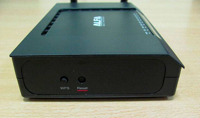 Alfa AIP-W525H – мощный Wi-fi роутер для которого нет помех 