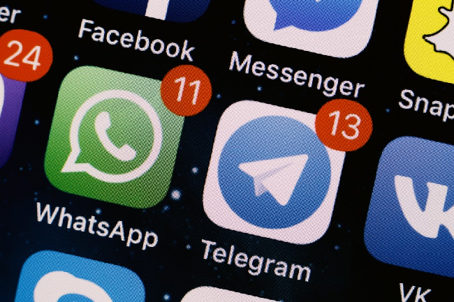 Почему конфиденциальность переписок в Telegram и WhatsApp оказалась под угрозой?